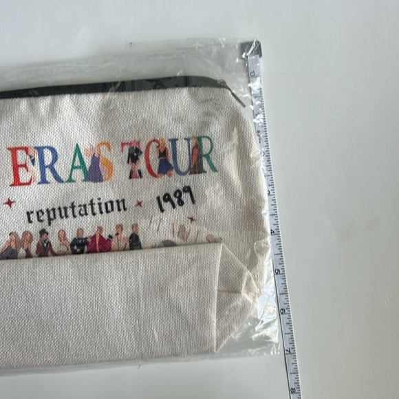 2/$25 BNWT Taylor Swift Colourful Makeup Bag, Eras Tour Cosmetic Bag Gift - Picture 4 of 6